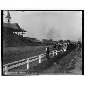  Finish of the one mile race,Derby Day 1901,Louisville,Ky 