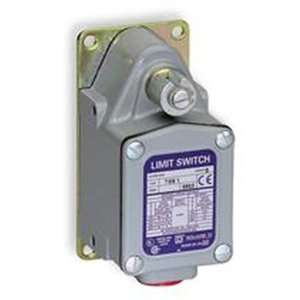  9007TUB4 SQUARE D SEVERE DUTY LIMIT SWITCH WITH LEVER ARM 