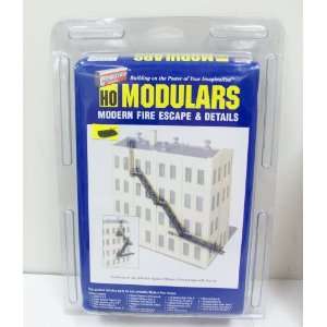  Walthers 933 3736 HO Modern Fire Escape Bldg Kit Toys 