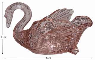 Cambridge Pink #1040 1/2   3 Swan Figure  