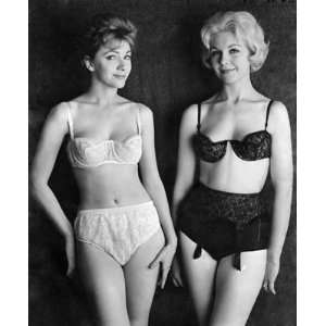  Women wearing matching bra and knickers in opposite 