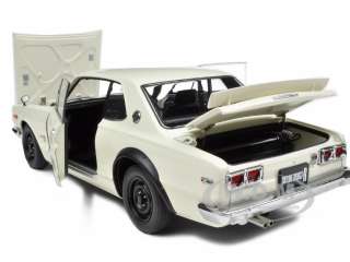   model car of 1st generation nissan skyline 2000 gt r kpgc10 white die