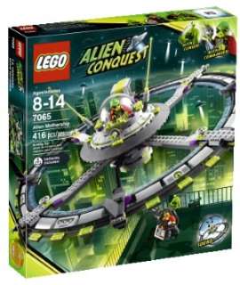   LEGO Alien Striker 7049 by Lego