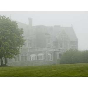  Fog Envelops the Branford House Mansion at Avery Point 