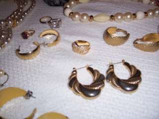 Huge Lot of 60 Vintage Estate Costume Jewelry, Purses and More  
