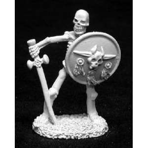  Skeleton with Sword (OOP) Toys & Games