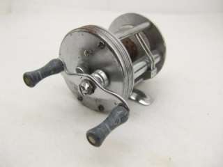 GAME GETTER MODEL NO.V 7325 ~ Vintage fishing reel  