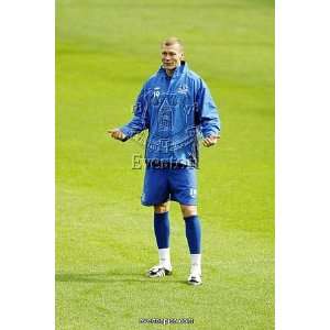  Duncan Ferguson Framed Prints