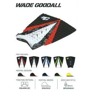Creatures of Leisure WADE GOODALL Surfing Traction Pad in Black, Red 