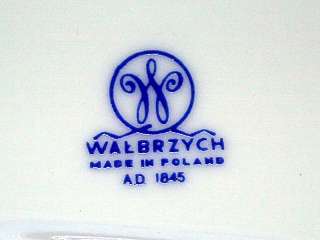This auction is for a Beautiful Antique Walbrzych Poland Oval Platter.