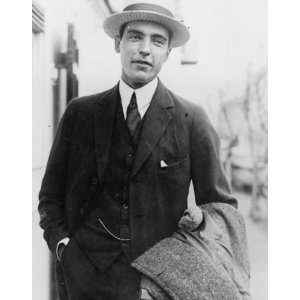  1922 photo Vincent Astor returns from Europe . William Vincent 