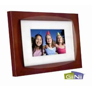  GiiNii 5 Inch Digital Picture Frame in Sculpted Wooden Frame 