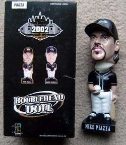 Mike Piazza NY Mets 2002 Bobblehead Doll Nodder in Box  