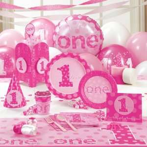  Everything One Girl Classic Party Pack for 8 Toys & Games