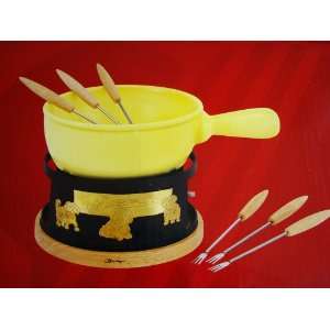  Beka Farmer Cheese Fondue Pot, set includes six forks 