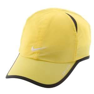  Nike Boys Feather Light Hat