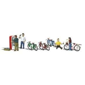  Woodland Scenics   Bicycle Buddies HO (Trains) Toys 