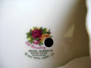 Royal Albert OLD COUNTRY ROSES 3 Tier China Cake Stand Exc Condition 