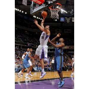  Washington Wizards v Sacramento Kings Omri Casspi and 