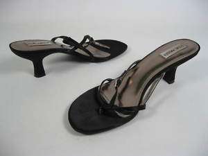 STEVE MADDEN Black Strappy Thong Sandals Heels 9.5 10 M  