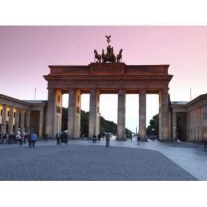  Brandenburg Gate at Sunset, Pariser Platz, Unter Den 