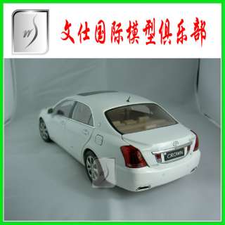 18 China New Toyota CROWN 2010 (White) Mint in box  