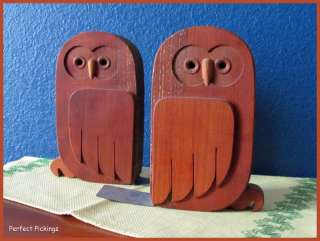     Old Set / Pair of Wooden Owl Book Ends   Unique   Wood Owls  