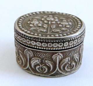 VINTAGE ANTIQUE OLD STERLING SILVER BOX SNUFF BOX HING  