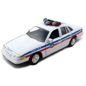   Crown Victoria Metro Toronto Police Department Car 1/24 Toys & Games
