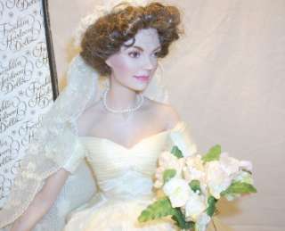 Franklin Mint Jacqueline Jackie Kennedy Heirloom Porcelain Bride Doll 