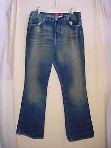   Vigoss Jeans   Womens Flare Cut Jeans   size 17/18   meas. 38 x 33