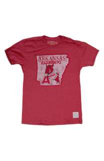  Retro Brand Arkansas Razorbacks Crewneck T shirt (Men)  