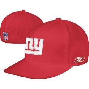  New York Giants Reebok 2010 Sideline Red Fitted Flat Brim 