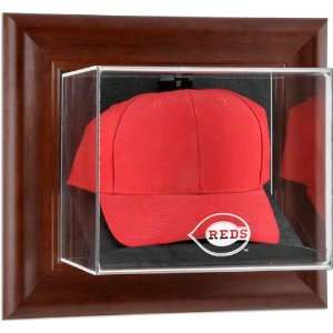  Cincinnati Reds Brown Framed Wall Mounted Logo Cap Case 