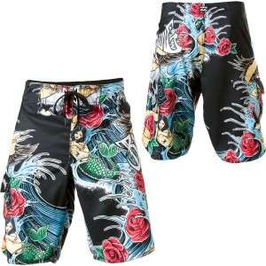   no problem at all surfing in the Boardshort by Billabong. Length 23