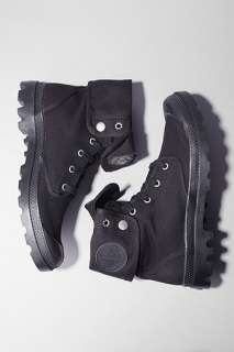 UrbanOutfitters  Palladium Baggy Canvas Boot