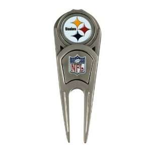  Pittsburgh Steelers Repair Tool W/ Golf Ball Marker/Chip 