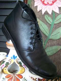 VTG 90s Black Leather Ankle Lace Up Granny Boots 8 AA N  