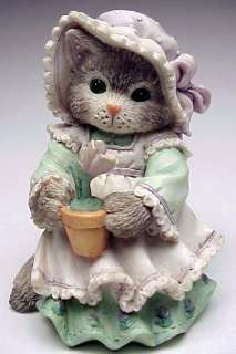   Blooms Fur Ever Kitty Holding A Flower In A Pot Reg 4c6/ 599  