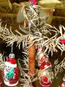   Vintage Christmas FEATHER TREE Plus 25 Thin Glass SANTA ORNAMENTS