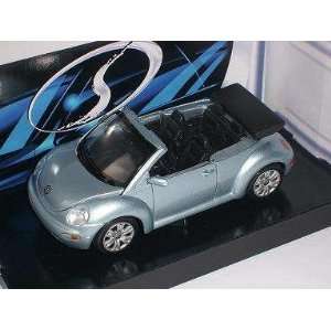    Ford Explorer Sport Trac Blue 125 Diecast Model Car Toys & Games