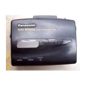   Cassette Player Walkman Style RQ V185 Digital Tuner Auto Reverse 