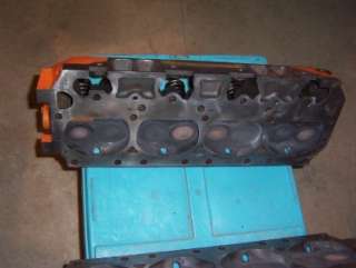 MOPAR PERFORMANCE MAX WEDGE CYLINDER HEADS LIGHTLY USED BOLT ON AND 