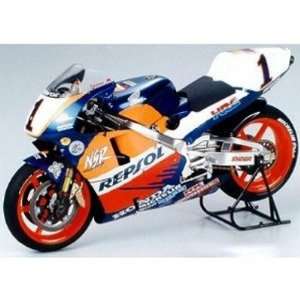  1/12 Repsol Honda NSR500 98 No.71 Toys & Games