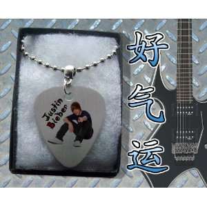  Justin Bieber Metal Guitar Pick Necklace Boxed 