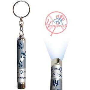  MLB New York Yankees Light Up Projection Keychain Sports 