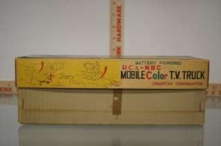   RCA NBC MOBILE COLOR T.V. TRUCK WITH ORIGINAL BOX BATTERY OP TV  