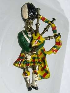   Vintage Enamel Scottish Figural Bagpipe Player Pin Brooch Scotsman