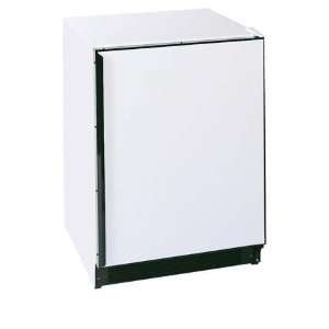 Summit 5.3 cu. Ft. Refrigerator/Freezer w/ Glass Shelves & Black Frame 