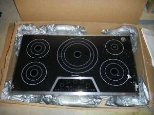 Thermador 36 Smoothtop Electric Cooktop CES365FS  